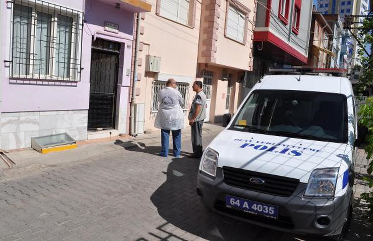 Eşinden Ayrı Yaşayan Kadın Evinde Ölü Bulundu
