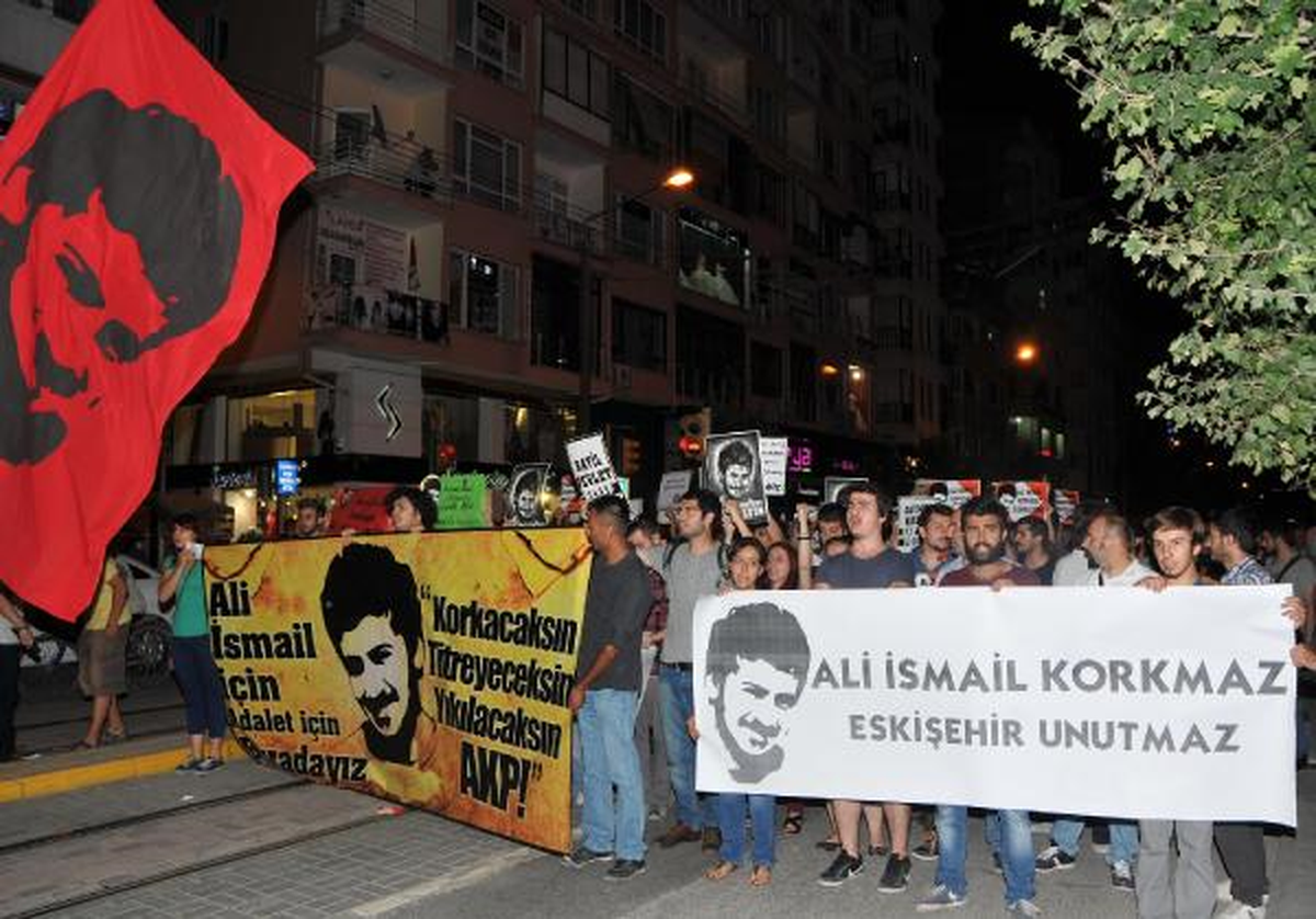 Eskişehir\'de 500 Kişi Ali İsmail Korkmaz İçin Yürüdü