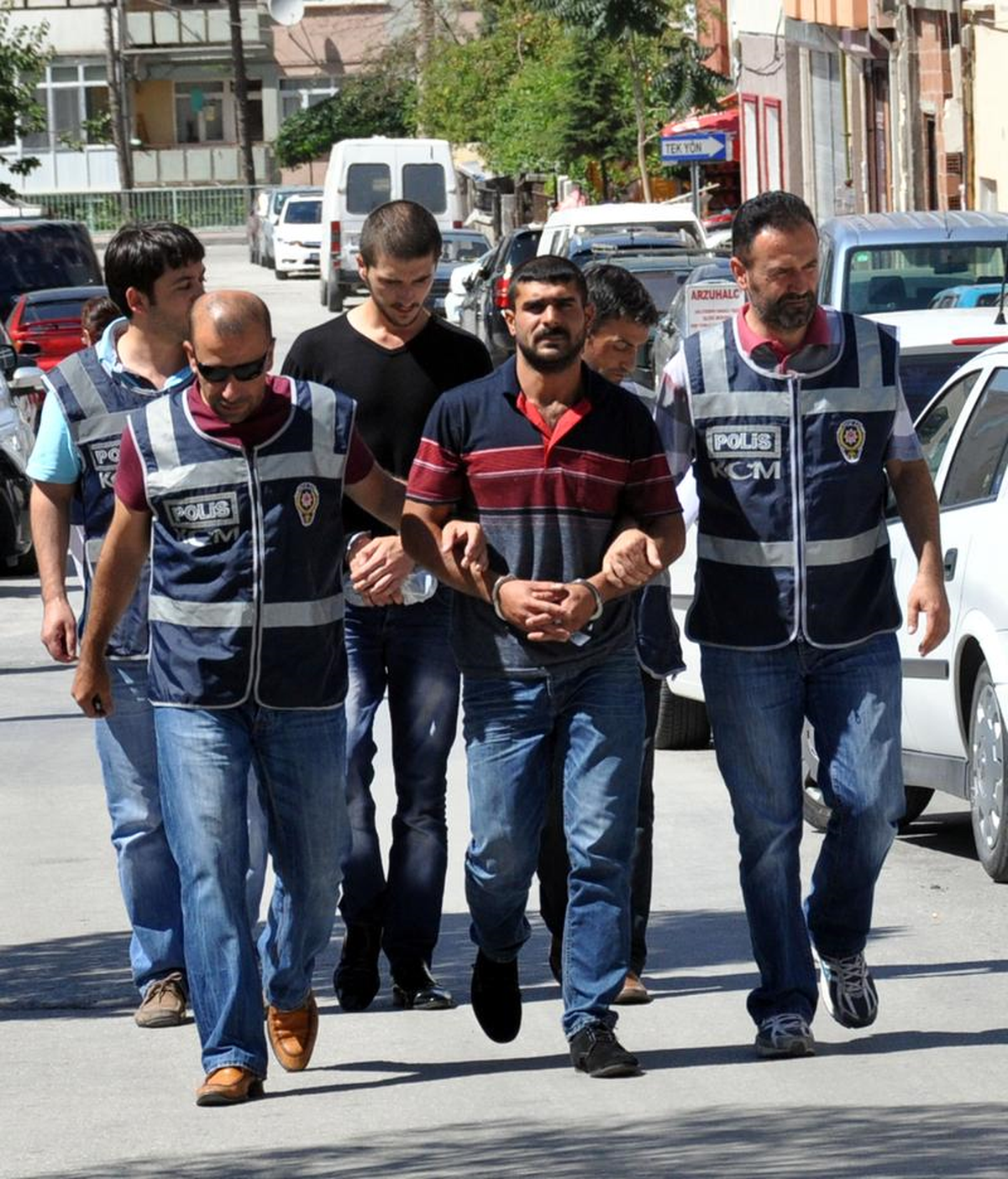 Eskişehir\'de Uyuşturucu Satıcılarına Operasyon