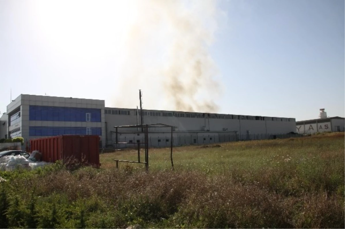 Fabrikada Çıkan Yangın Korkuttu