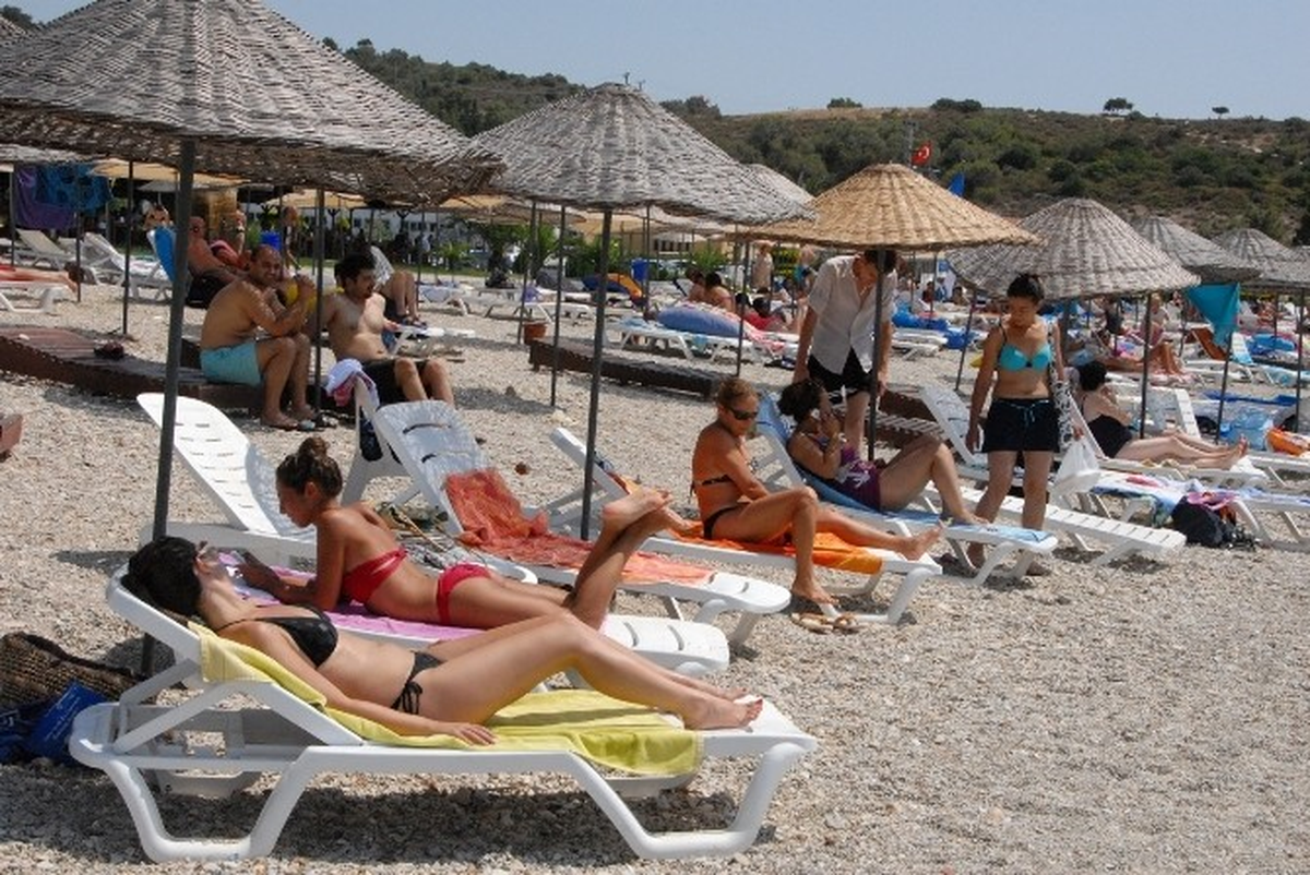 Foça\'nın Başkanı Demirağ Çağırıyor!
