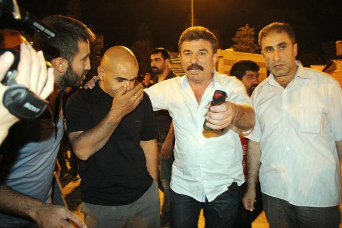 Gözaltına Alınacağını Anlayınca Benzin Deposuna Sigara Attı