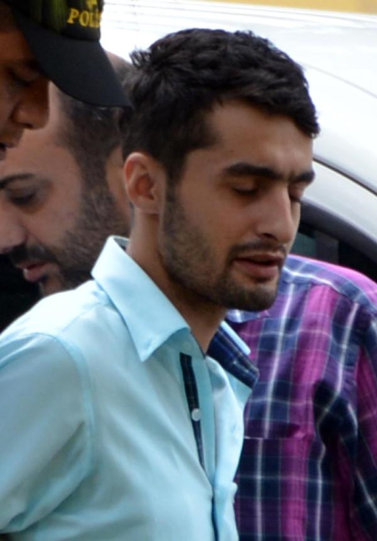 Hırsızlık Zanlısını Kalın Kaşları Ele Verdi