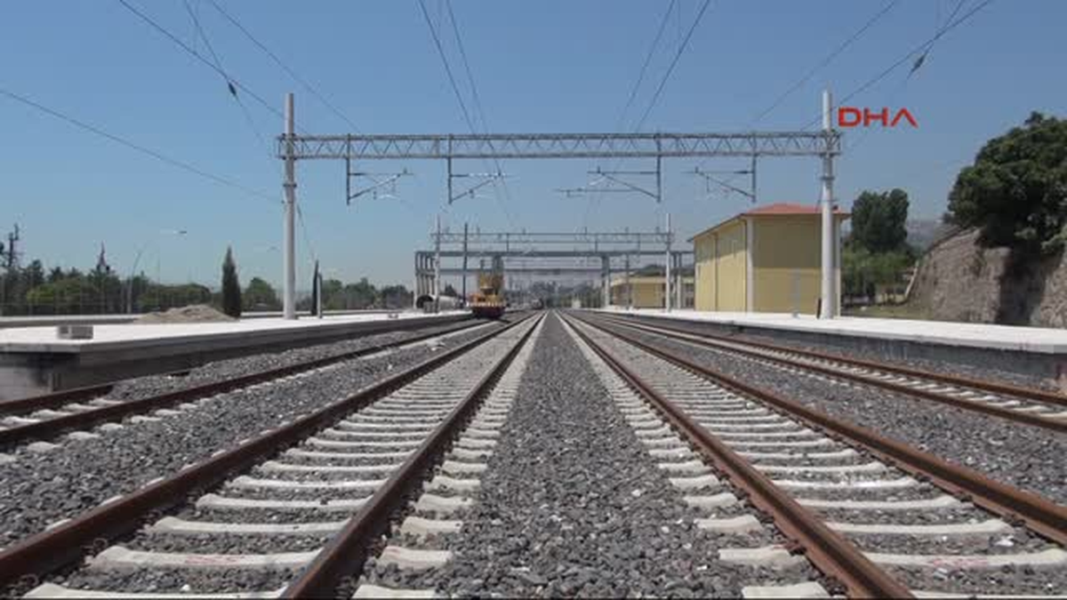 İzmit Esnafı Yüksek Hızlı Tren Seferlerini Bekliyor