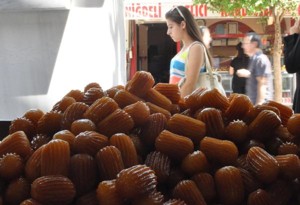 Ramazan Yaza Geldi, Tatlı Satışları Düştü