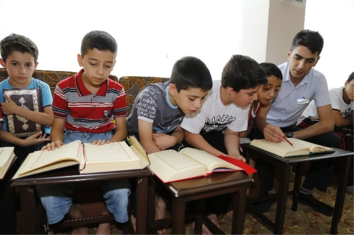 Şahinbey Belediyesi Yaz Okullarında 13 Bin 800 Kişi Eğitim Alıyor
