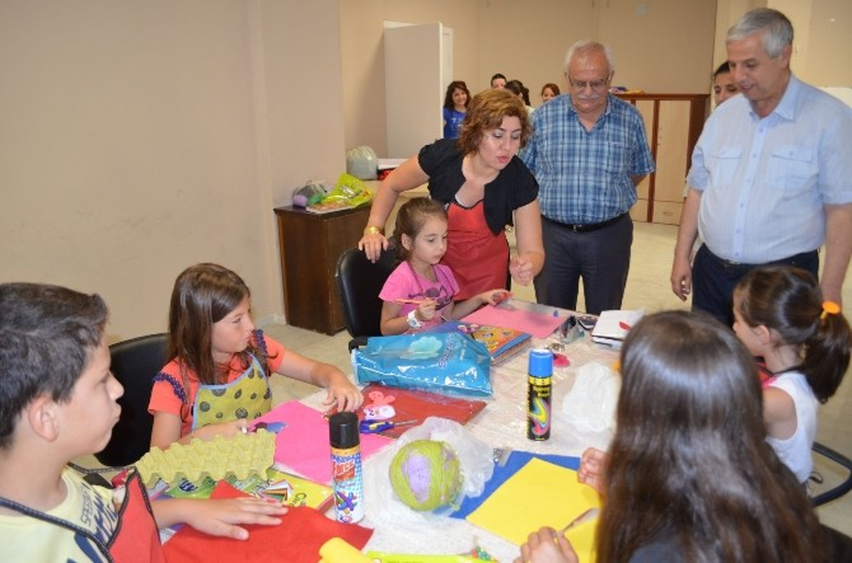 Sökeli Çocuklar Geri Dönüşüm Malzemelerini Sanata Dönüştürüyor