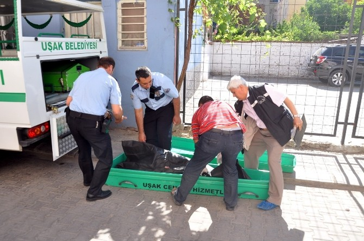 Uşak\'ta Eşinden Ayrı Yaşayan Kadın Ölü Bulundu