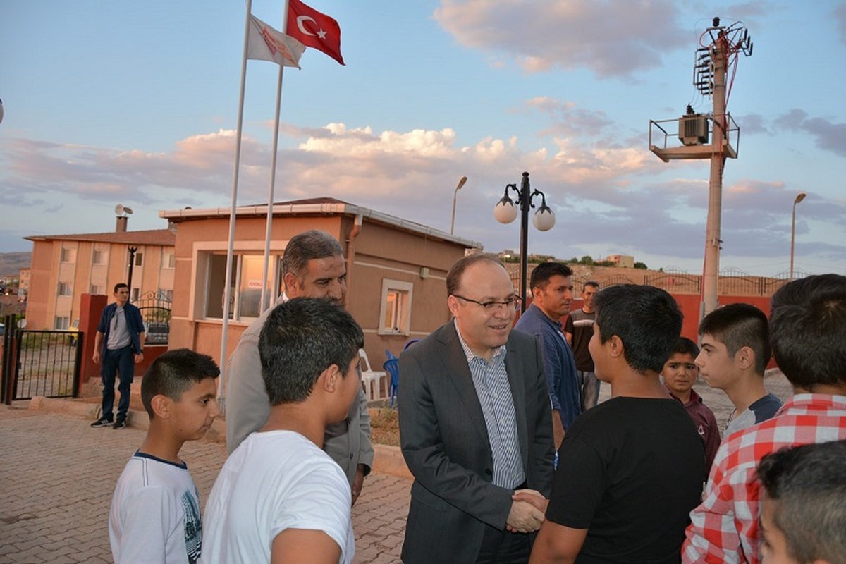 Vali Tutulmaz Sevgi Evlerini Ziyaret Etti