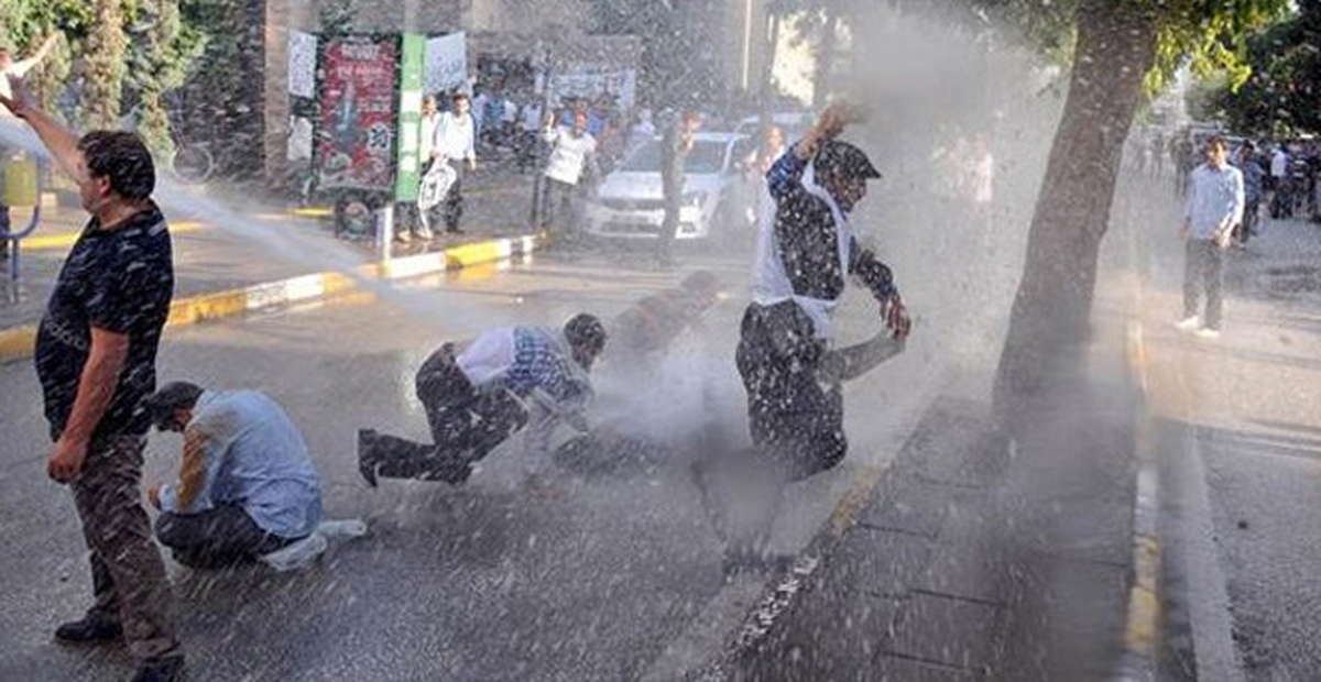Van\'da Eylemci İşçilere Polis Müdahale Etti