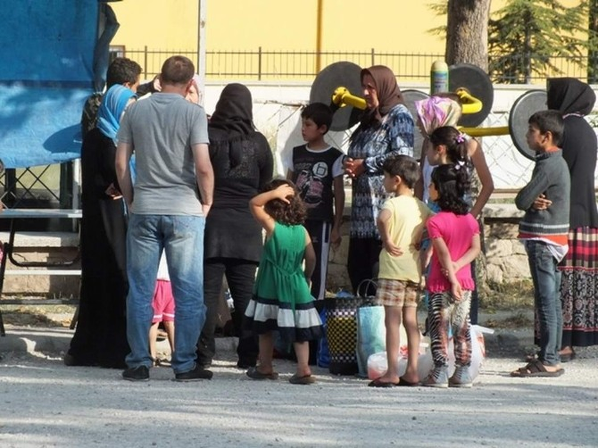 Zabıta ve Polis Nezaretinde İftar Yemeği Dağıtımı