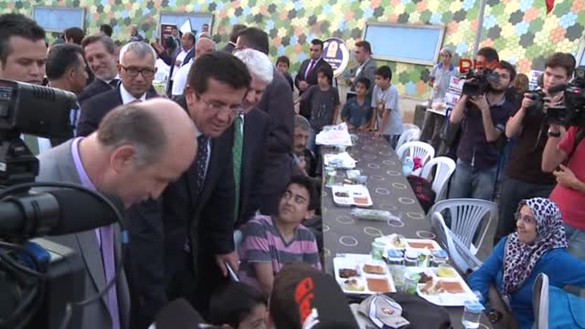 Bakan Zeybekci: Yıllık Faiz Oranlarının Cesaretli Yönde Aşağı Çekilmesi Gerektiğine İnanıyoruz"...