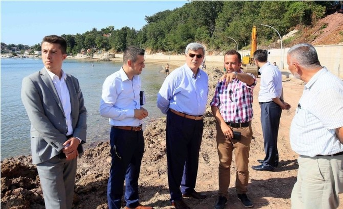 Başkan Karaosmanoğlu, Kandıra Sahillerindeki Çalışmaları İnceledi