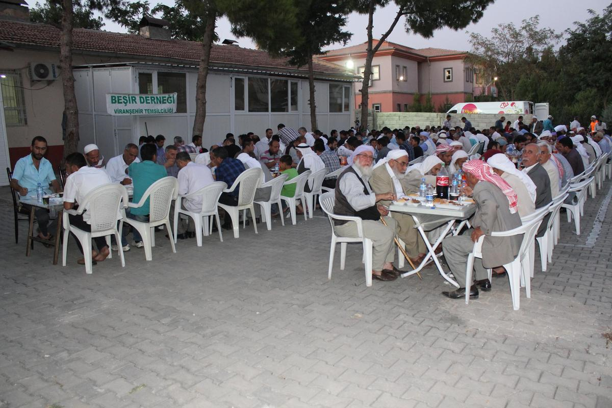 Beşir Derneği\'nden İftar Programı