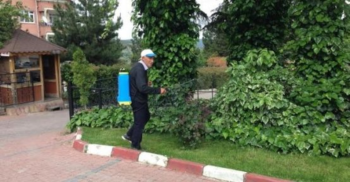 Bilecik Belediyesi\'nden İlaçlama Çalışması