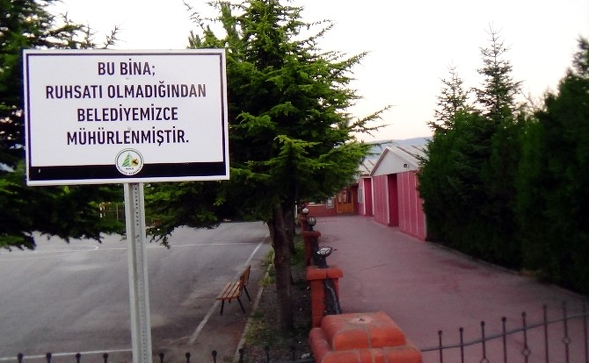 Bolu Belediyesi 4 Eğitim Kurumunu Mühürledi