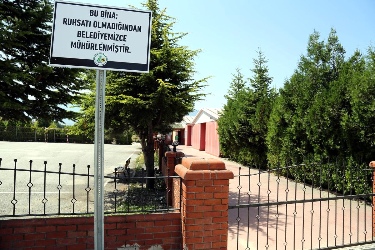 Bolu\'da Bazı Eğitim Kurumlarının Mühürlenmesine Dair Açıklama