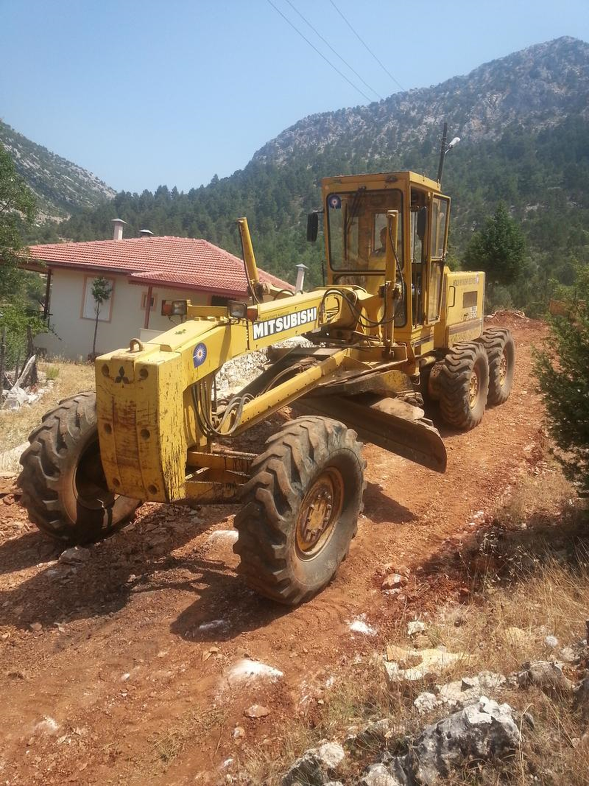 Büyükşehir Belediyesi, Hastanın Evine Kadar Yol Yaptı