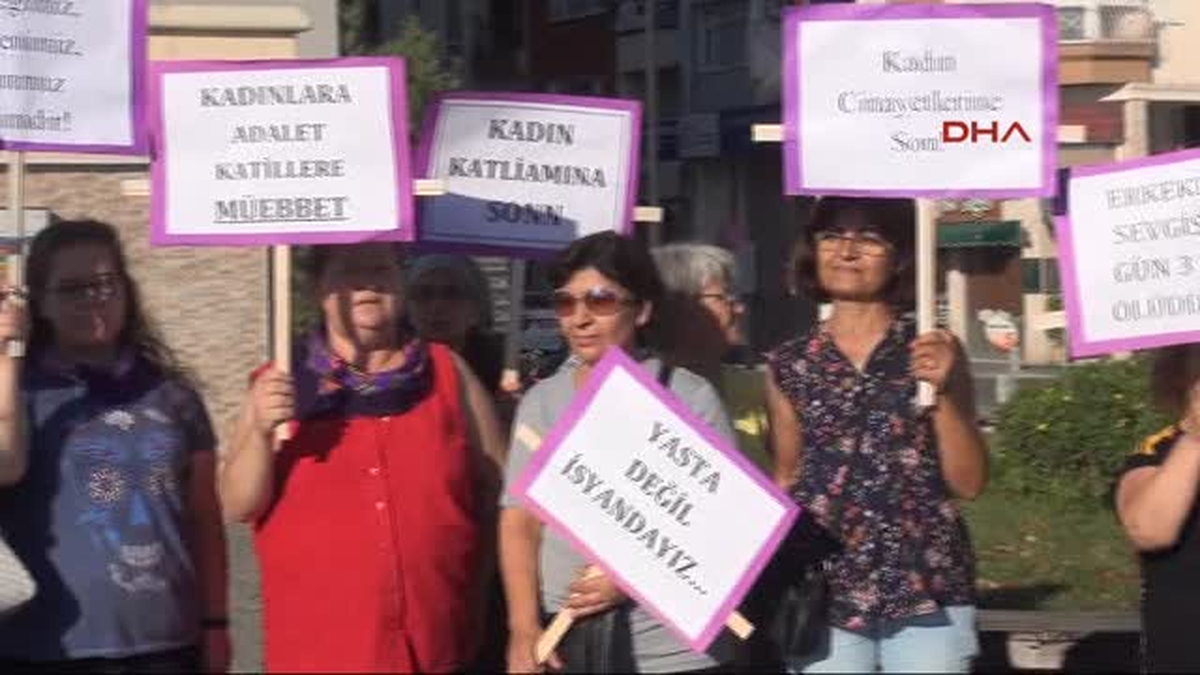 Çanakkale\'de \'Kadın Cinayetlerine Dur\' Eylemi