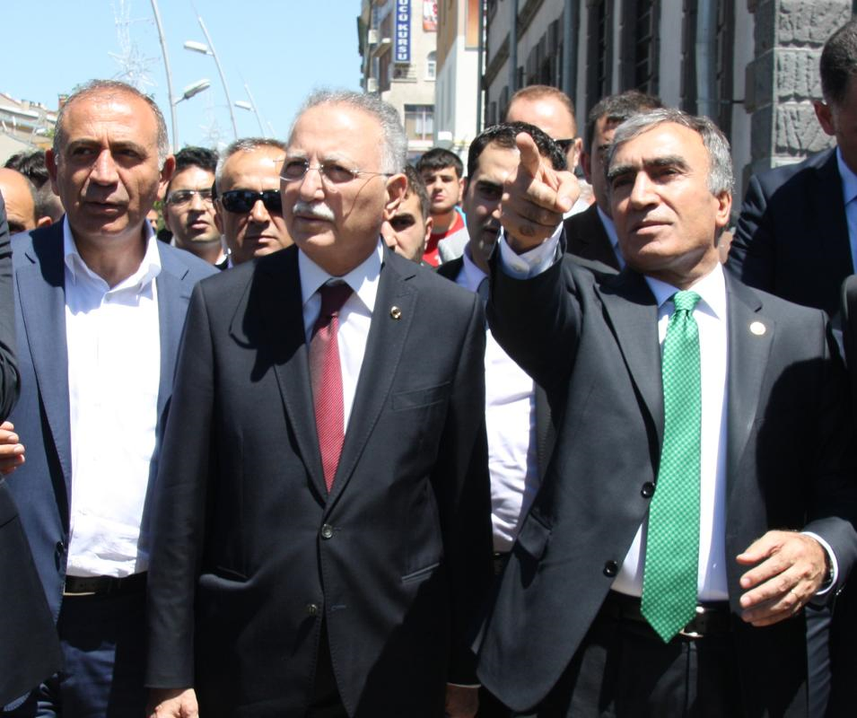 Cumhurbaşkanı Adayı İhsanoğlu Erzurum\'da