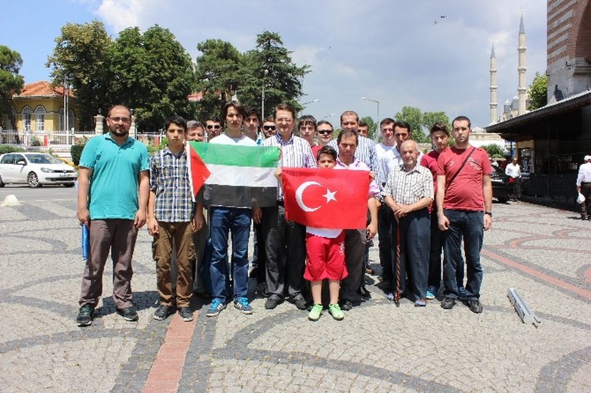 Edirne Anadolu Gençlik Derneği\'den Gazze Eylemi
