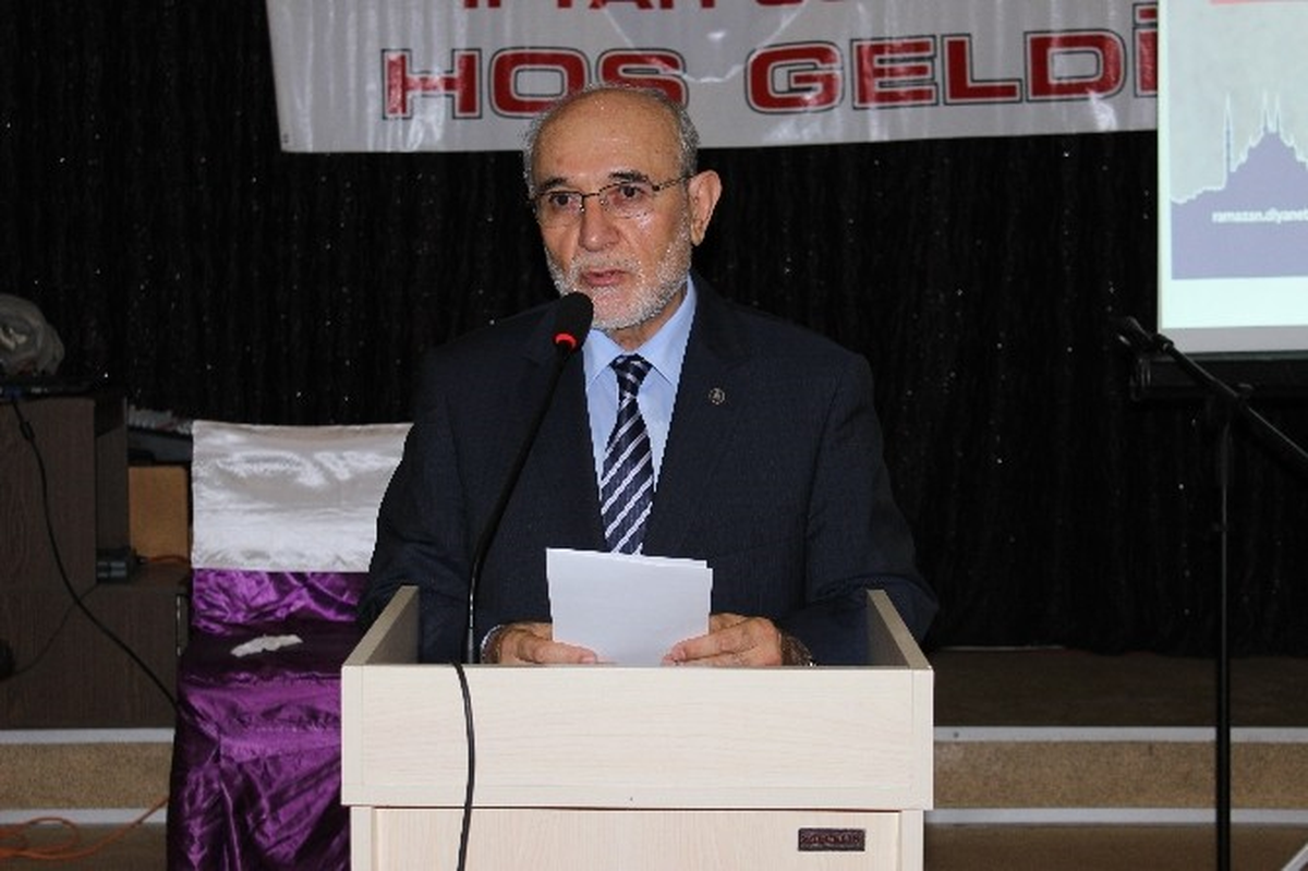 Eskişehir Müftülüğü ve Türkiye Diyanet Vakfı Eskişehir Şubesi İftar Yemeği Düzenledi