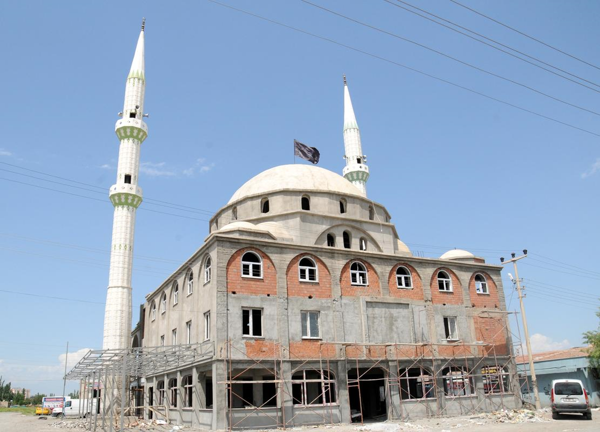 Iğdır\'da Esnaf Camisi İpotekten Kurtuldu
