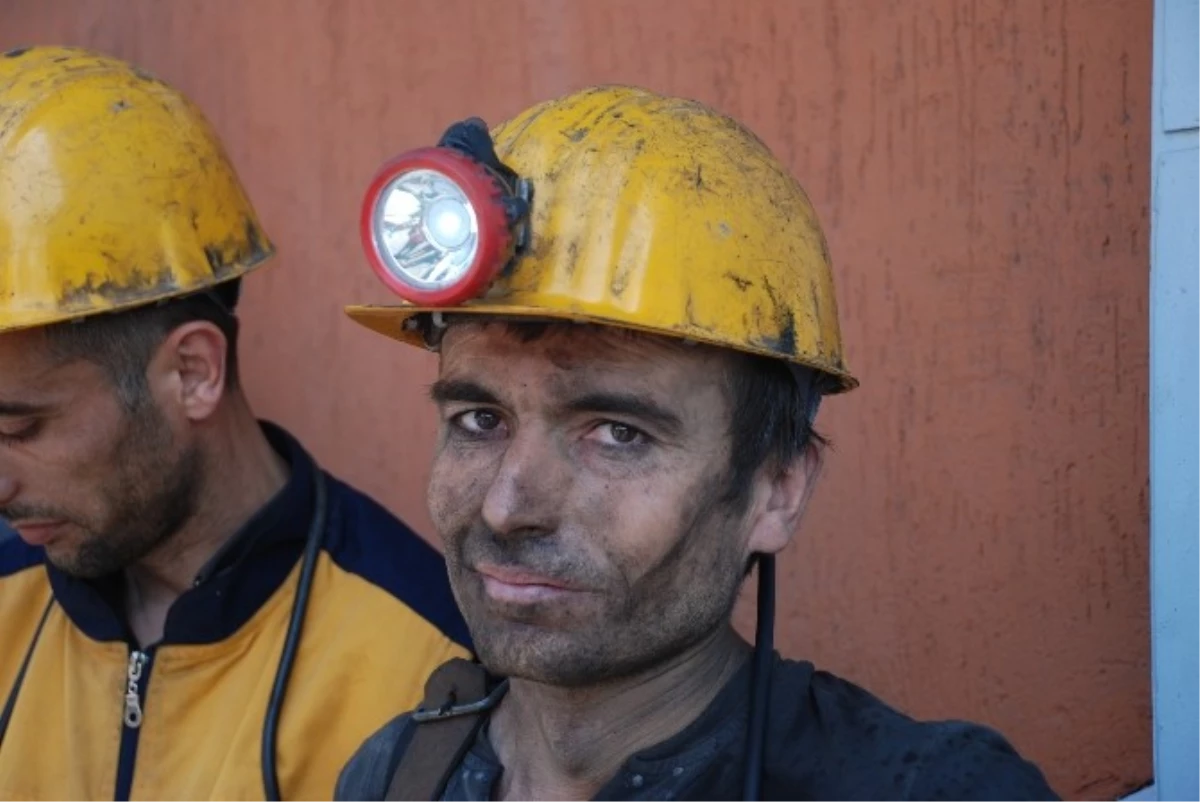Kapatma Kararı Alınan Ocakta Madenciler Açıklama Yaptı