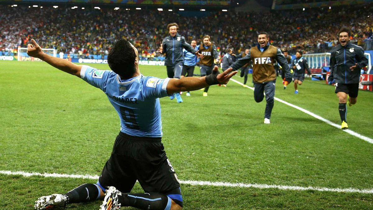 Luis Suarez Resmen Barcelona\'da