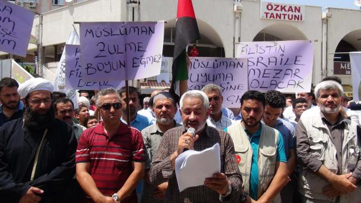 Mersin\'de İsrail Protestosu