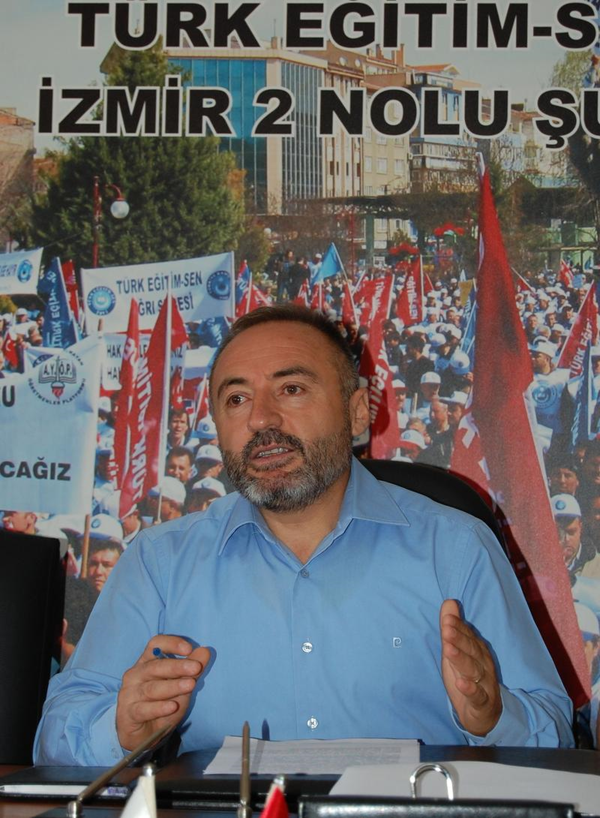 Okul Yöneticisi Görevlendirmelerine Sakallı Protesto