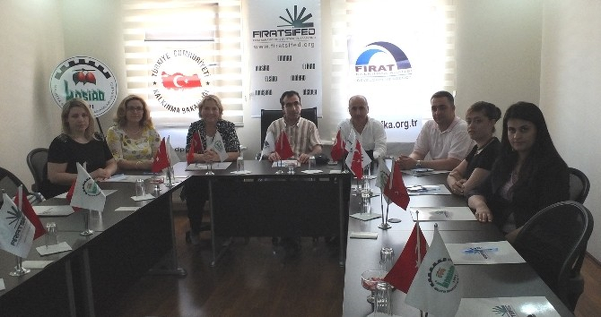 Profesyonel İş Adamları\' Projesi Kapsamında İş Adamlarına Eğitim Verildi