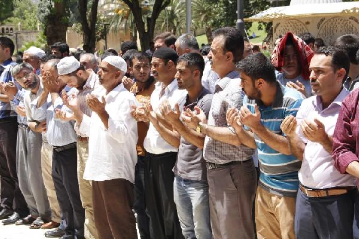 Şanlıurfa\'da Filistinliler İçin Gıyabi Cenaze Namazı Kılındı