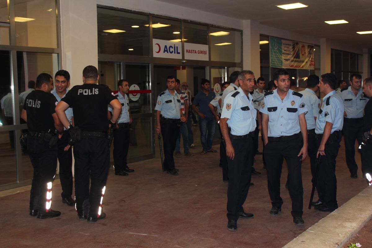 Şanlıurfa\'da "Tarla Sulama" Kavgası: 15 Yaralı