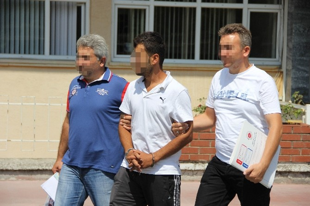 Satışa Hazır Esrar Paketleriyle Yakalandı
