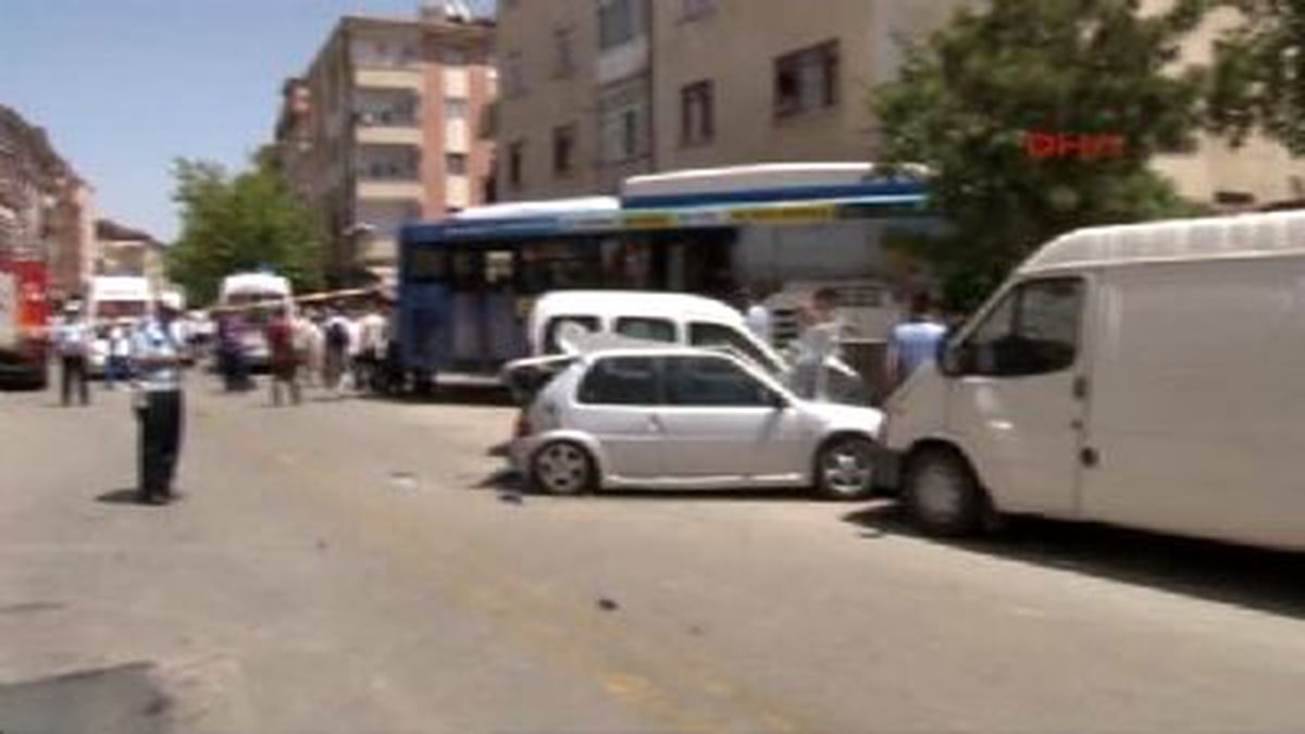 Sincan\'da Trafik Kazası: 2 Ölü