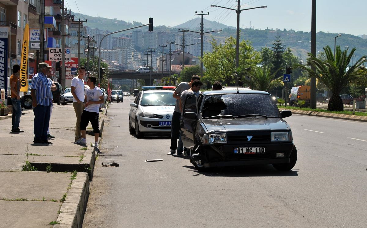 Trabzon\'da Otomobilin Çarptığı Yaya Öldü