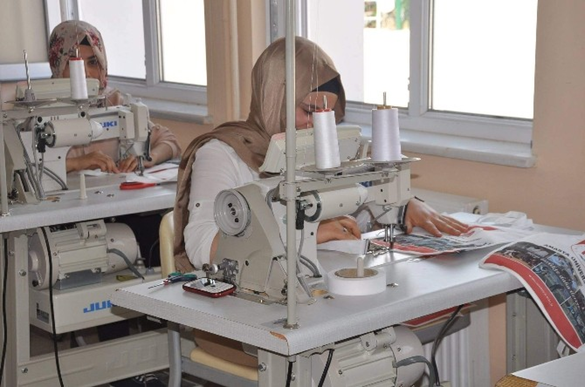 Üniversitelilerden Çevre Dostu Çanta