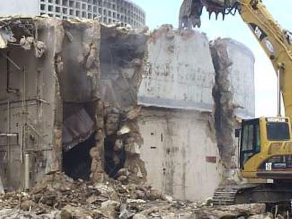 644 Riskli Kamu Binası Yıkıldı