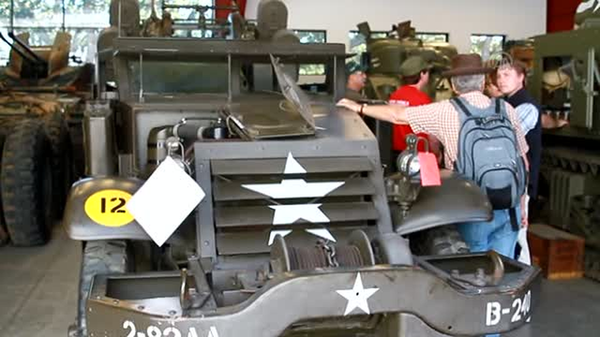 ABD'de eski tank ve askeri araçlar açık artırmada -