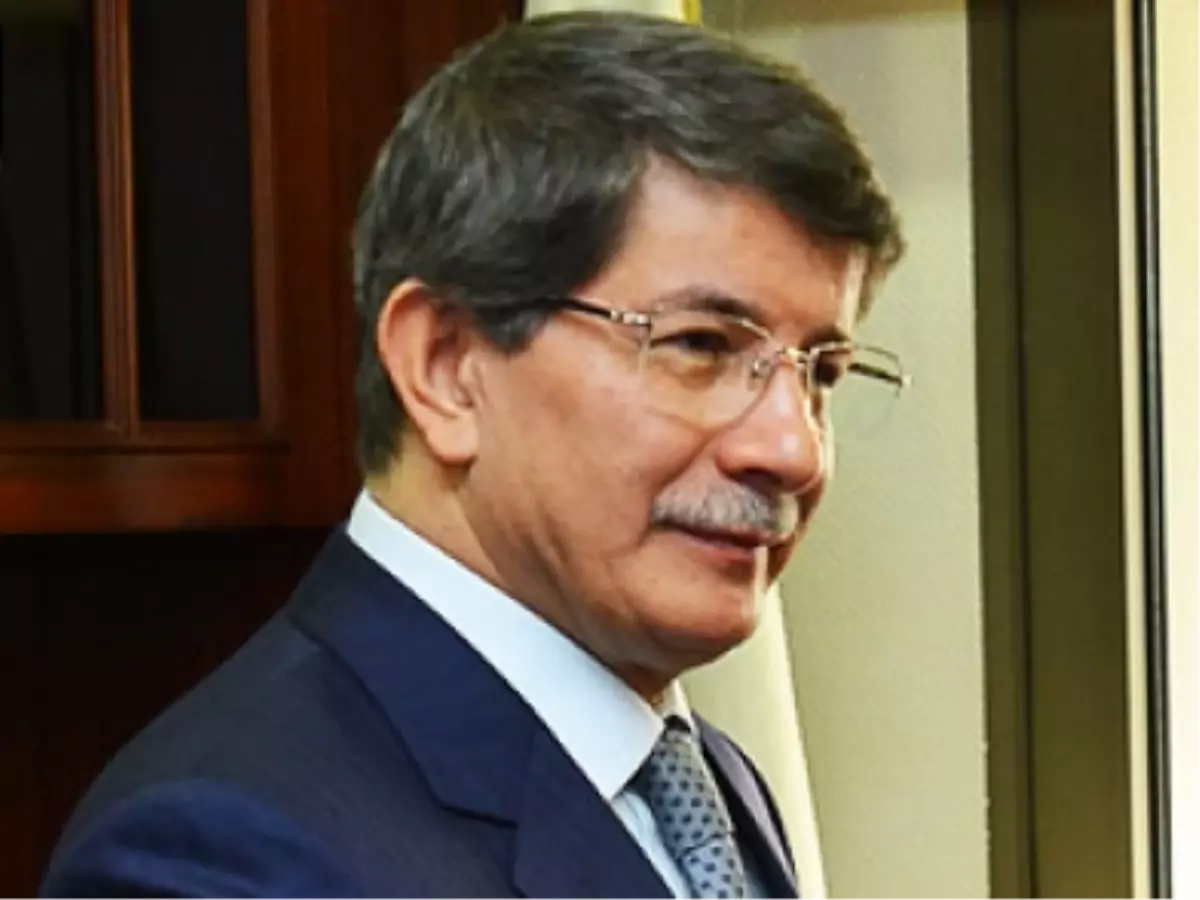 Davutoğlu: İhsanoğlu\'nun Dış Politika Eleştirisi Yakışık Almamıştır