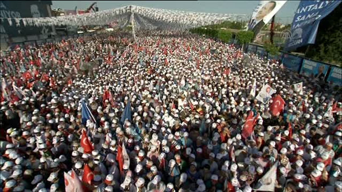 Avrupa Birliği Bakanı ve Başmüzakereci Çavuşoğlu, Antalya\'da