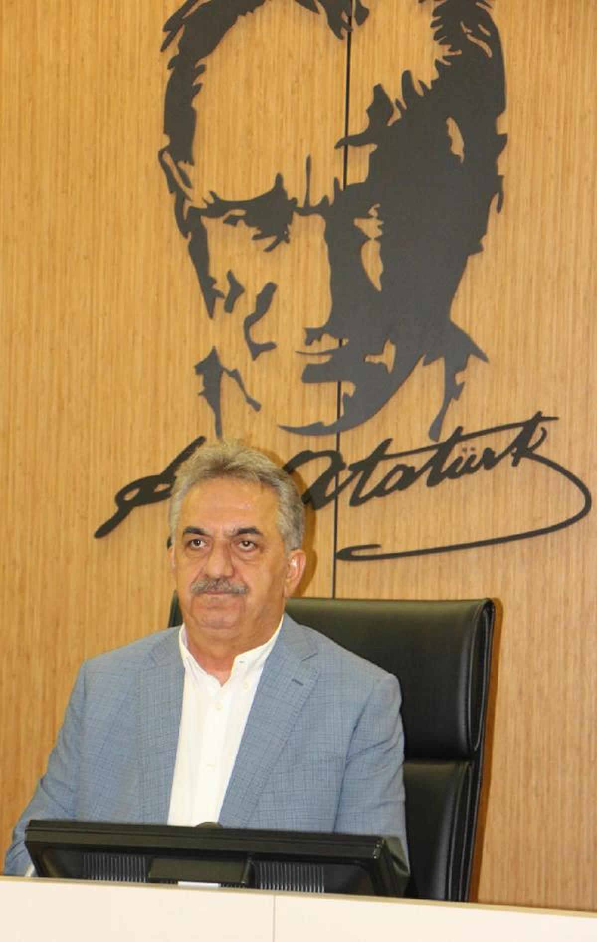 Bakan Hayati Yazıcı: Ekmek İçin Denilmesi Çelişki