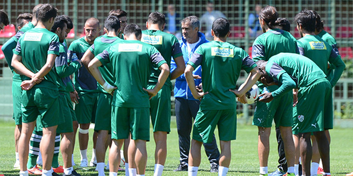 Bursaspor\'un Avrupa Kadrosu Belli Oldu