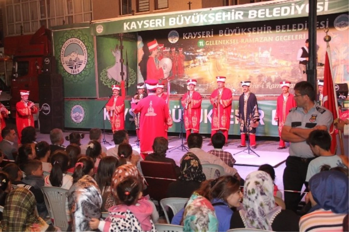 Büyükşehir\'in \'Ramazan Tırı\' Pınarbaşı\'nda