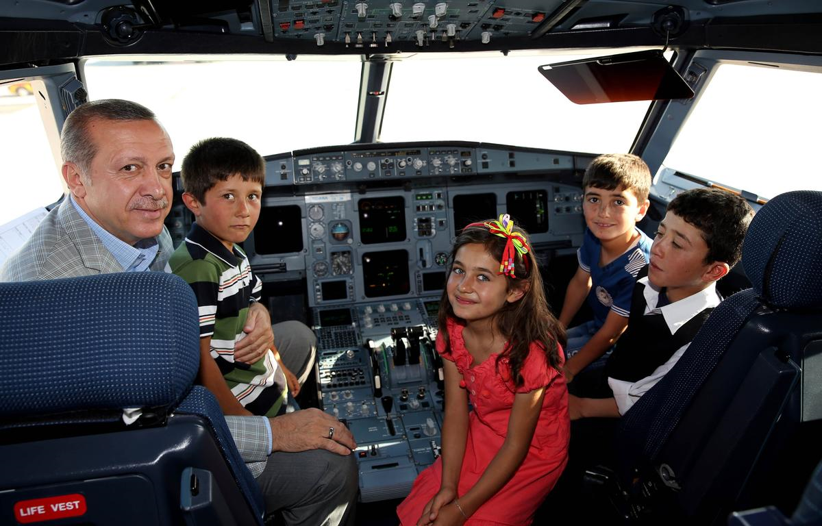 Cumhurbaşkanı Adayı ve Başbakan Erdoğan Antalya'da