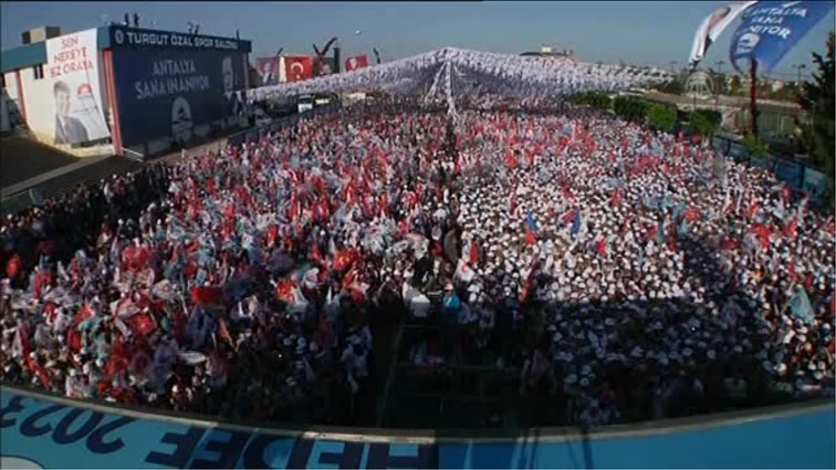 Cumhurbaşkanı adayı ve Başbakan Erdoğan Antalya\'da (1)