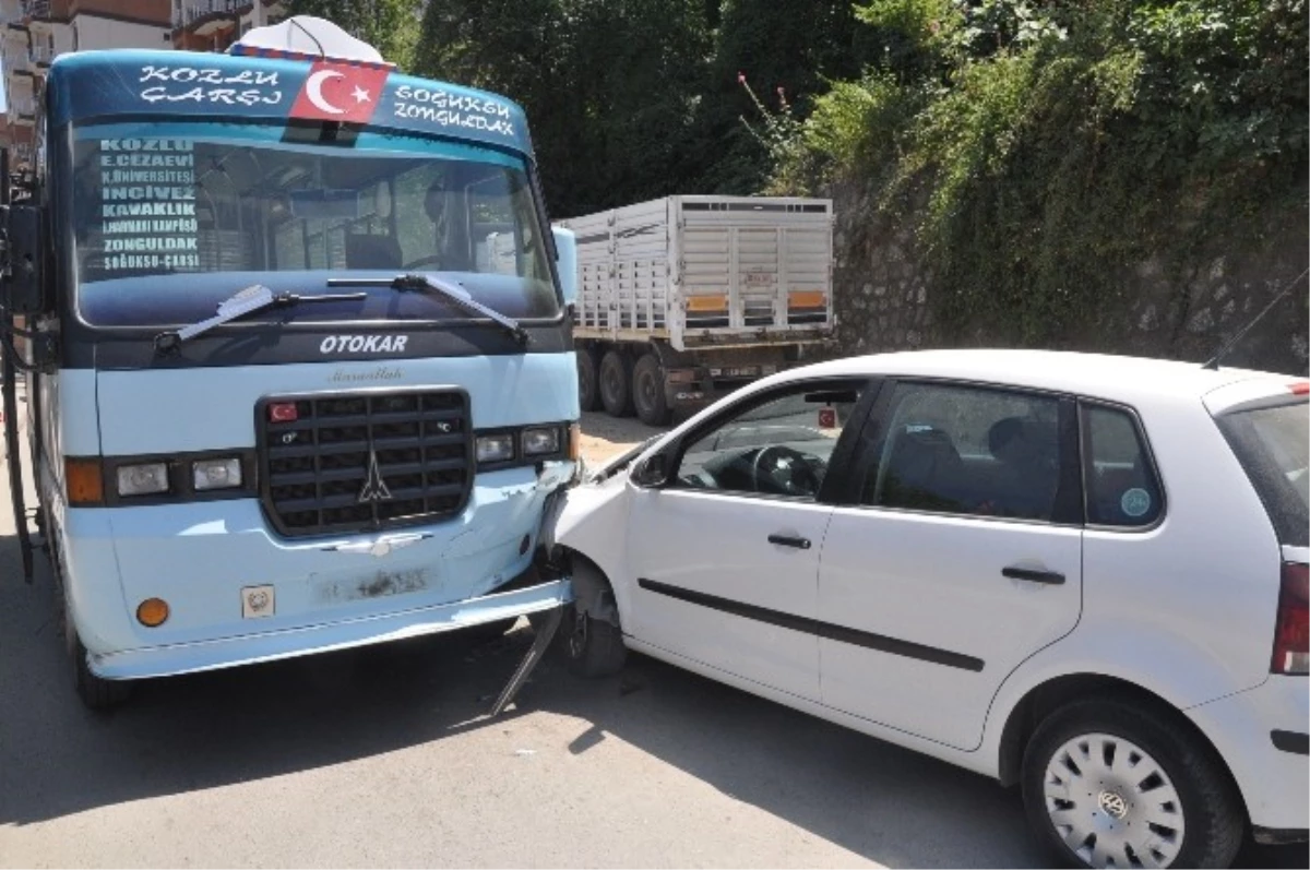 Dolmuşla Çarpışan Otomobilde Bulunan 3 Yaşındaki Kız Yaralandı