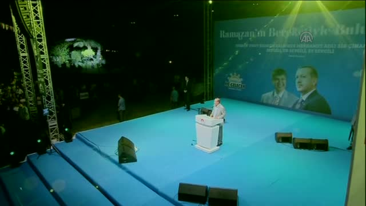 Erdoğan: \'\'Bunların hepsinin üzerinde bir yeni Türkiye ideali peşindeyiz" -
