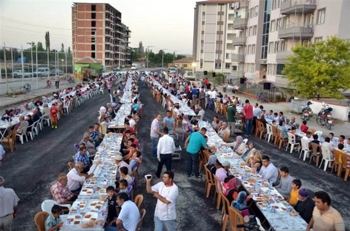 Ereğli\'de Mahalle İftarlarına Yoğun İlgi